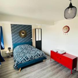Studio 1 agréable et spacieux à la gare de Lorient, hotelli kohteessa Lorient