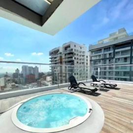 Apartaestudio Jacuzzi Centro Comercial Buena vista Restaurantes Gimnasio ALTOPRADO