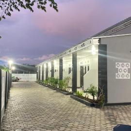 Juliana HomeStay, hotel v destinácii Dorobanggo