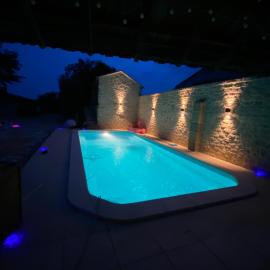 Gite Provençal du Mas Arnaud, hotell i Arles