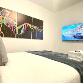 EcoStays Comfort Apartment Near Miami Airport 308, hotel in Miami