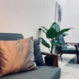 Cozy Homestay with Netflix 5min to Keluang Beach, hotel in Kampung Raja
