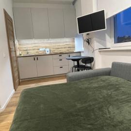 32 Airport Apartment