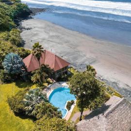 Punta Mango Surf Resort, hotel en Jucuarán