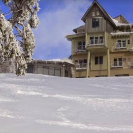 White Crystal 110, hotel sa Mount Hotham