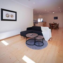 Twilight Villa - 3 bedroom house in Box Hill، فندق في بوكسهل
