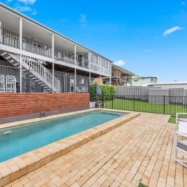 Hillcrest House - A Poolside Retreat on the Coast
