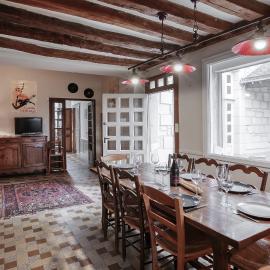 La Belonnerie - Grande maison pour 13, Hotel in Varrains