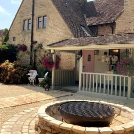 Piglet Lodge