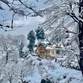 Flüstern Homestay, hotel en Nagar