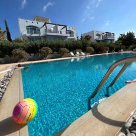 Дуплекс двух спальный в Татлысу Crystal Bay Marina, Hotel in Tatlısu