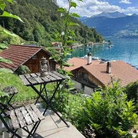 Bijou Loft - Charming Loft on Lake Thun near Interlaken, khách sạn ở Merligen