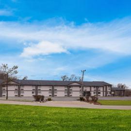 Red Lion Inn & Suites Caseyville, hotel din Caseyville