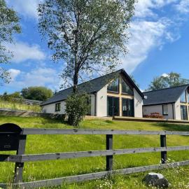 Ben Nevis Scotland Highlands, Camden House luxury home, hotel in Fort William