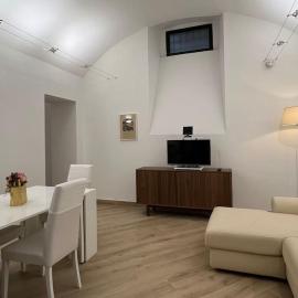 MOLO 7 - ANTESITUM - classic, modern and cozy, hotel i Malgrate