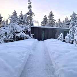 Wood villa like in the middle of Lapland's nature、Rokuaのホテル