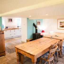 Anroach Farm House in The Peak District(sleeps 20)