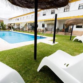 Adosado Coquina Urb con Piscina