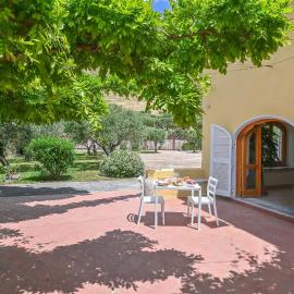 3 Bedroom Gorgeous Home In Mondragone