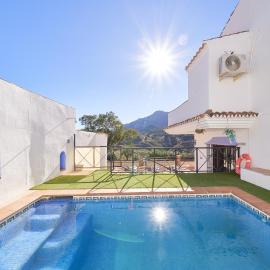 카라트라카에 위치한 호텔 Finca Alcaparaín con Piscina en Caminito del Rey-Carratraca