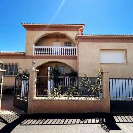 Casa Polícar Marta