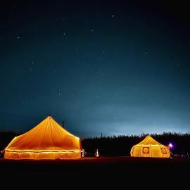 The Follies Glamping, ξενοδοχείο στο Μέιντστοουν