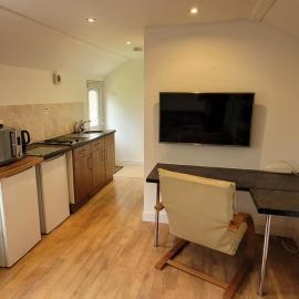 2 village apartments only 2.2 miles from the Refinery