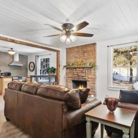 Blue Spruce Cabin, hotel di Allenspark