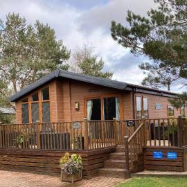 Forget Me Not Lodge with hot tub
