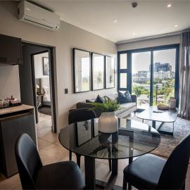 The Catalyst Apartment Hotel by NEWMARK, hotel sa Johannesburg