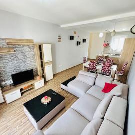 3BR Seaside Duplex Home 3BR in Bugibba with BBQ