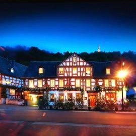 Landgasthof Zum Weissen Schwanen โรงแรมในเบราบาค