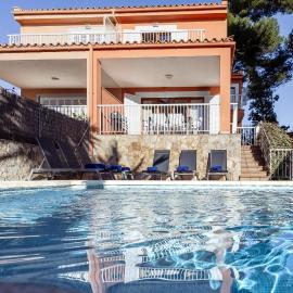 Chalet Mirador 3A, hotel ad Alcanada