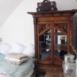 Ruhiges, helles Altbauzimmer im Stadtzentrum Privatunterkunft、シュヴェルムのホテル