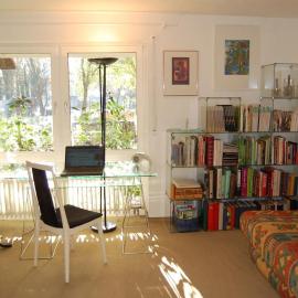 Schönes Zimmer mit Gartenblick