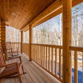 Studio apartment at Sugarloaf Log House, hotel din Dickerson