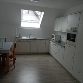 Große und schöne Wohnung in zentraler Lage, hotel in Wermelskirchen