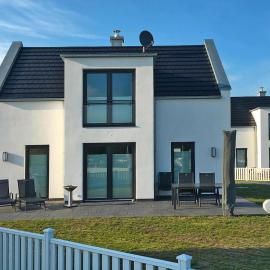 Ferienhaus am Yachthafen in Peenemuende โรงแรมในพีเนมุนเดอ
