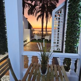 HOSTAL LUXURY NIT I DIA