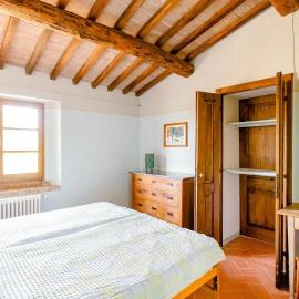 private room with own bathroom at Podere Noceto