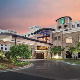 Embassy Suites by Hilton Fayetteville Fort Bragg – hotel w mieście Fayetteville