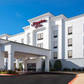 Hampton Inn Fayetteville, отель в городе Фейетвилл