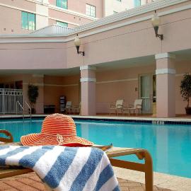 DoubleTree by Hilton Sunrise - Sawgrass Mills, hotel di Sunrise
