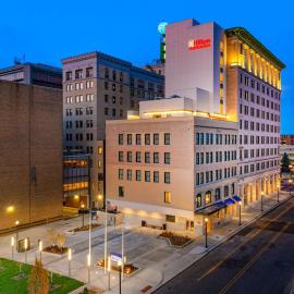 Hilton Garden Inn Flint Downtown, hotel en Flint
