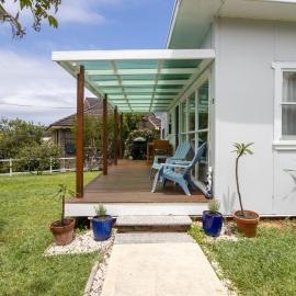 Maggie's Seaside Shack, Hotel in Berrara