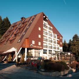 Viesnīca Hotel Molika pilsētā Magarevo