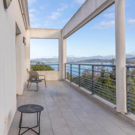 Les Terrasses de la Pinède - Appt climatisé: Coti-Chiavari şehrinde bir otel