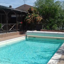 Aux Portes de la Camargue, khách sạn ở Arles