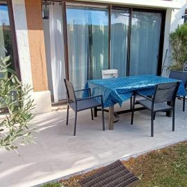 Port Cogolin, T2 calme dans belle résidence, piscine, proche St Tropez