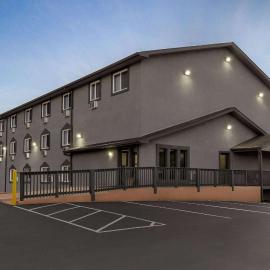 Super 8 by Wyndham Columbus Edinburgh, hotel in Columbus